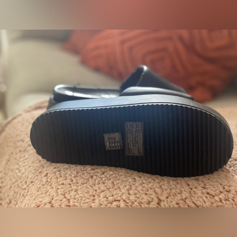 Faux platform leather slides